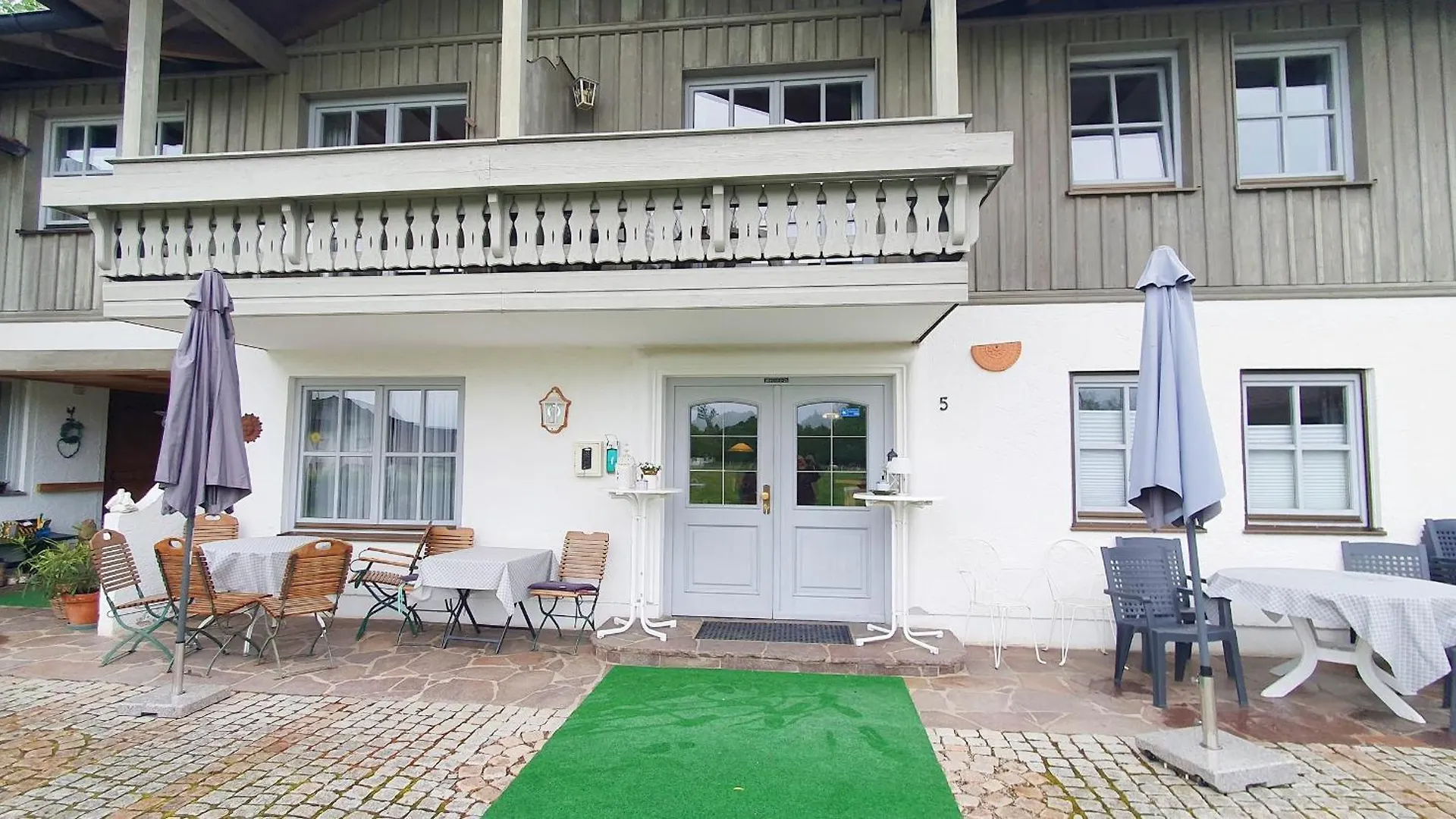 בית הארחה Übersee Pension Steiner